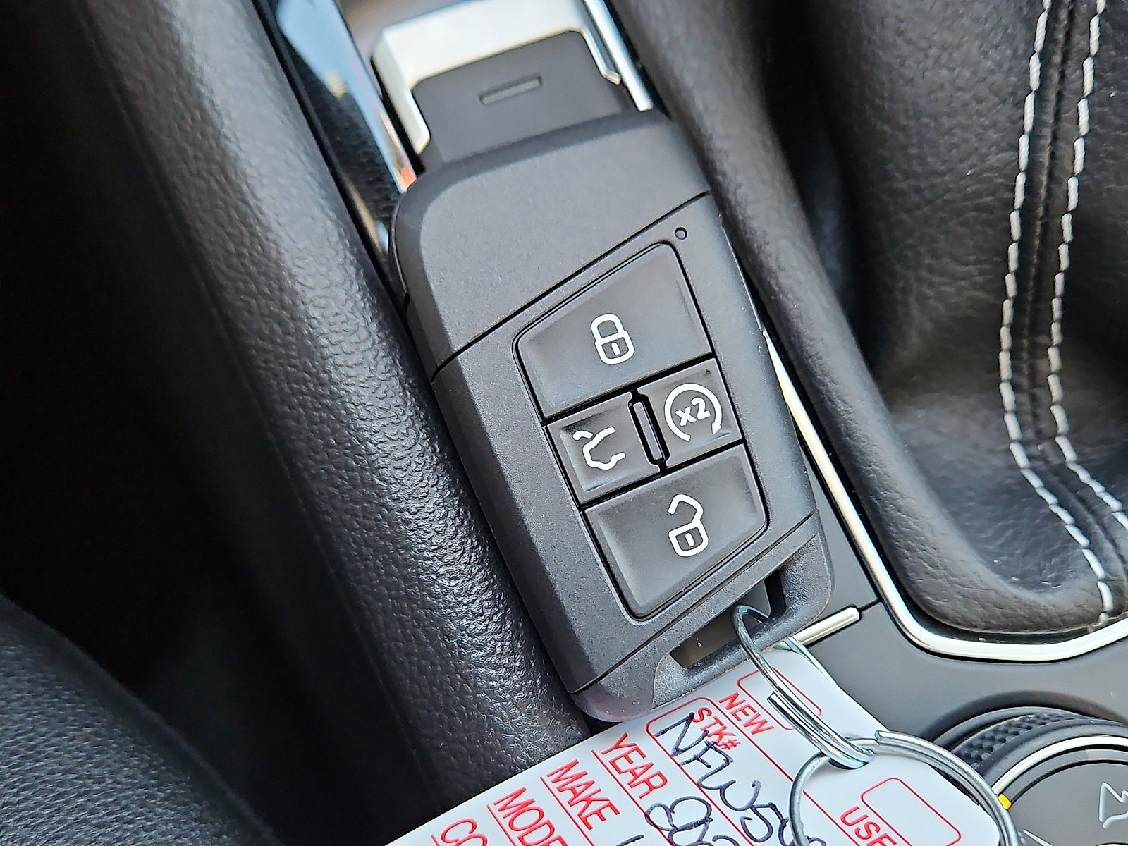 New 2026 Volkswagen Taos SEL image 20