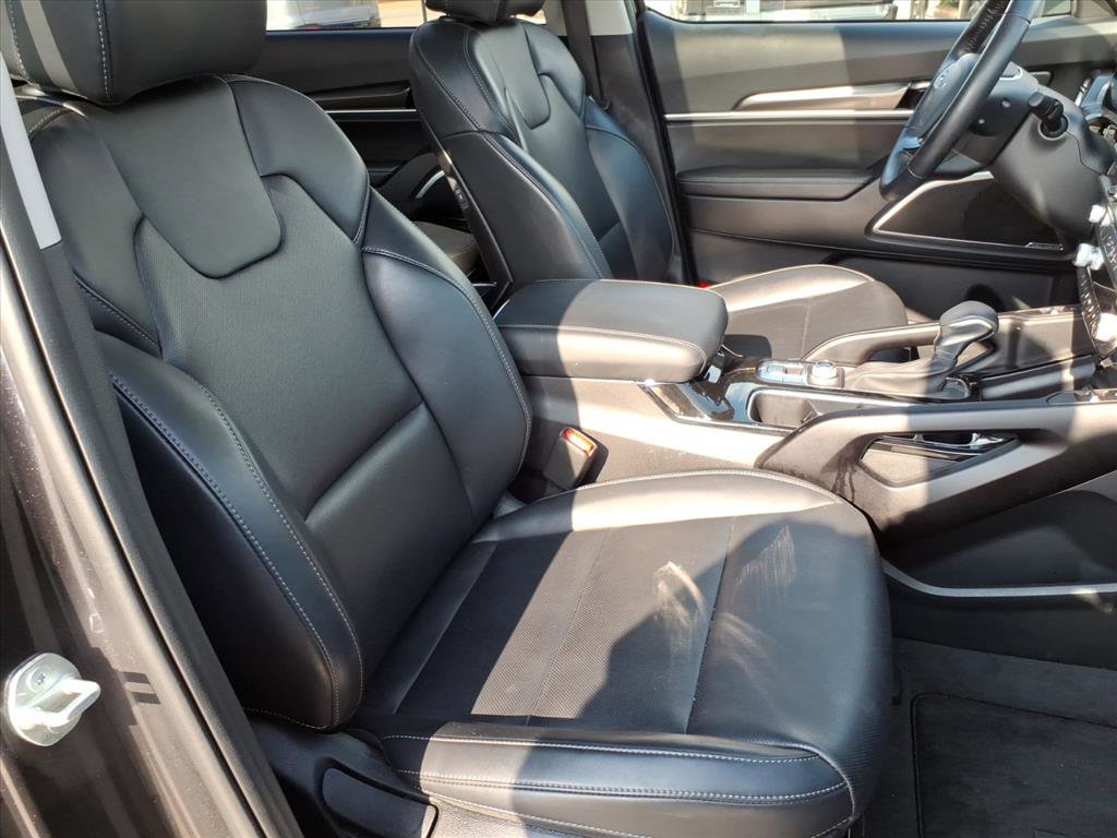Used 2025 Kia Telluride S image 19