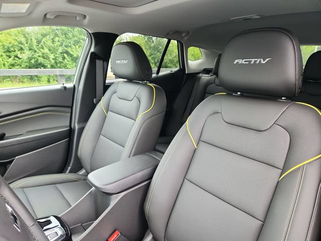 New 2026 Chevrolet Trax ACTIV w/ Sunroof Package FWD image 13