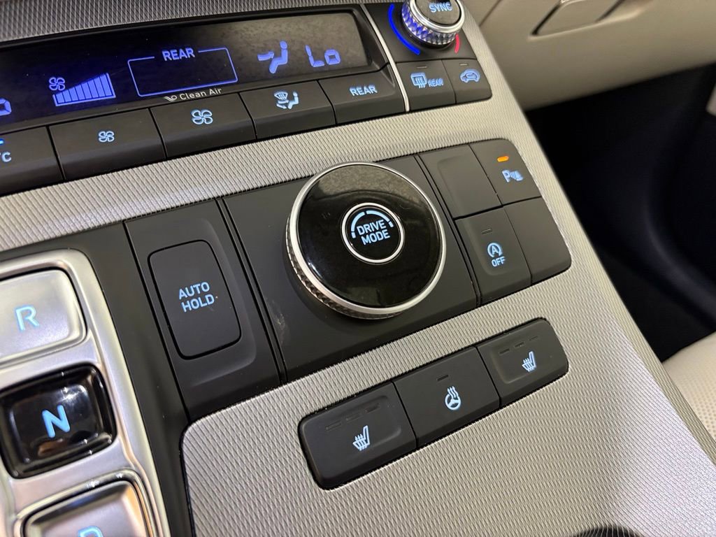 Used 2022 Hyundai Palisade SEL w/ Premium Package image 32