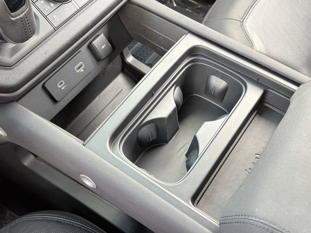 Used 2023 Land Rover Defender 110 X-Dynamic SE AWD/4WD image 19