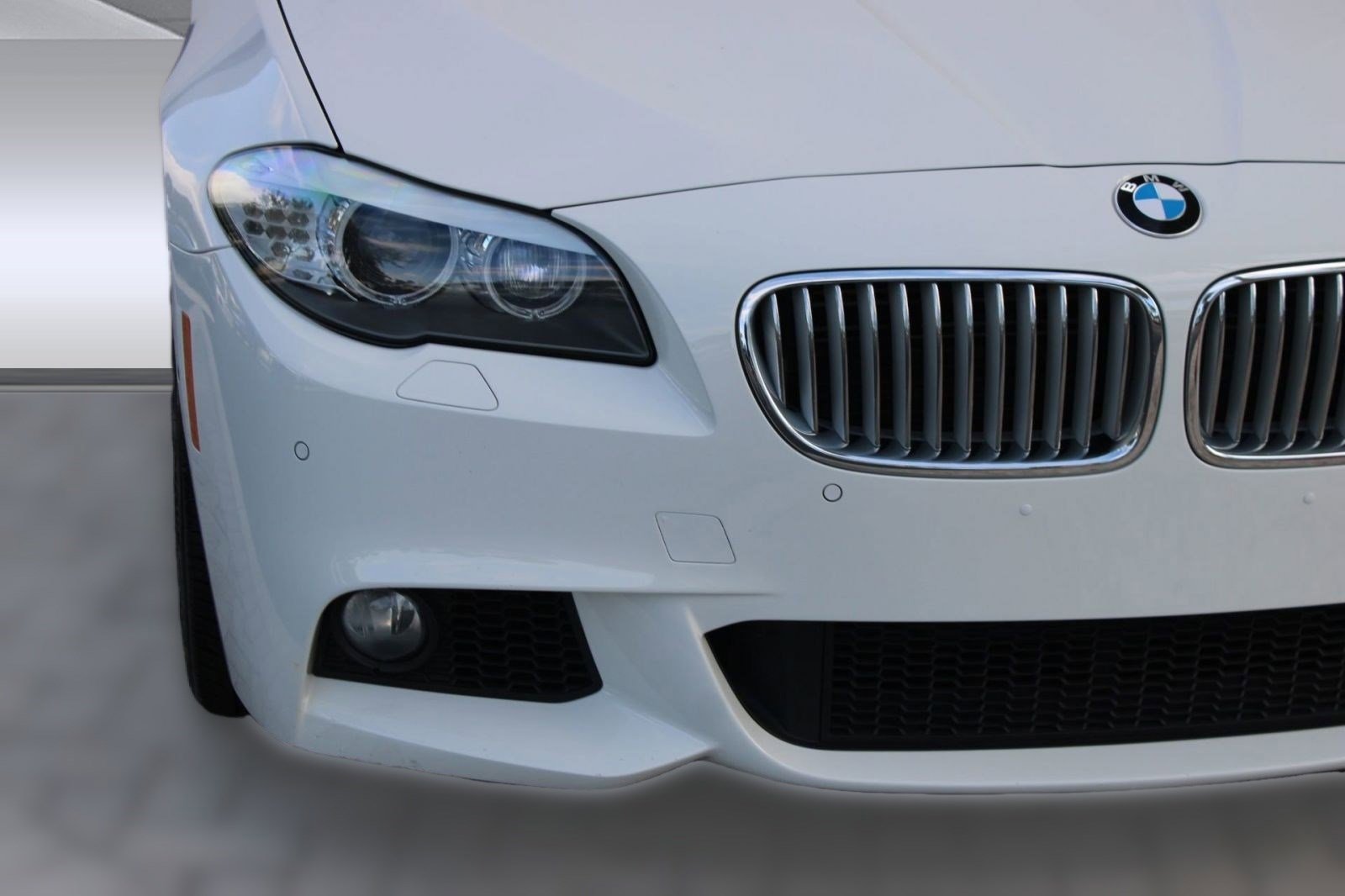 Used 2012 BMW 550i xDrive 550i xDrive image 11