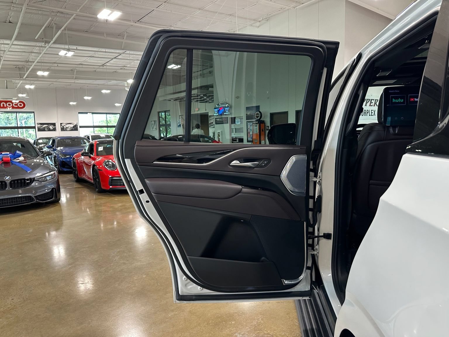 Used 2023 Cadillac Escalade V AWD/4WD image 40