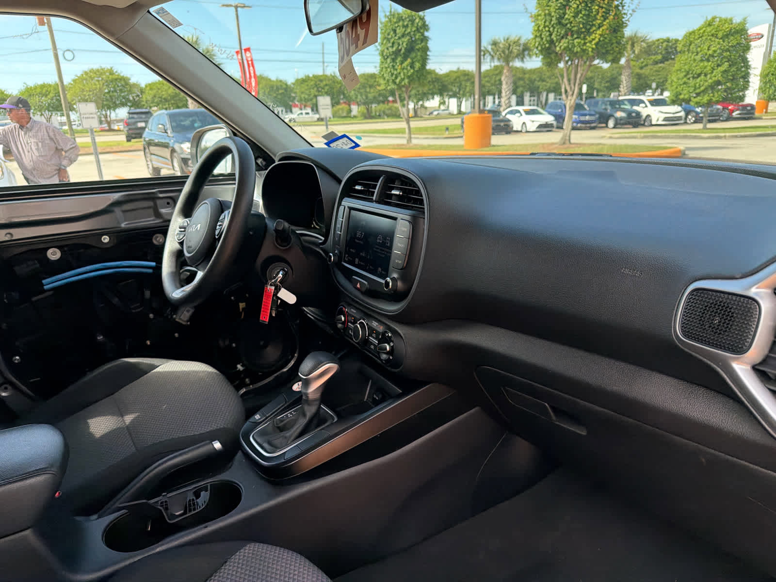 Used 2024 Kia Soul LX w/ Option Group 015 image 18