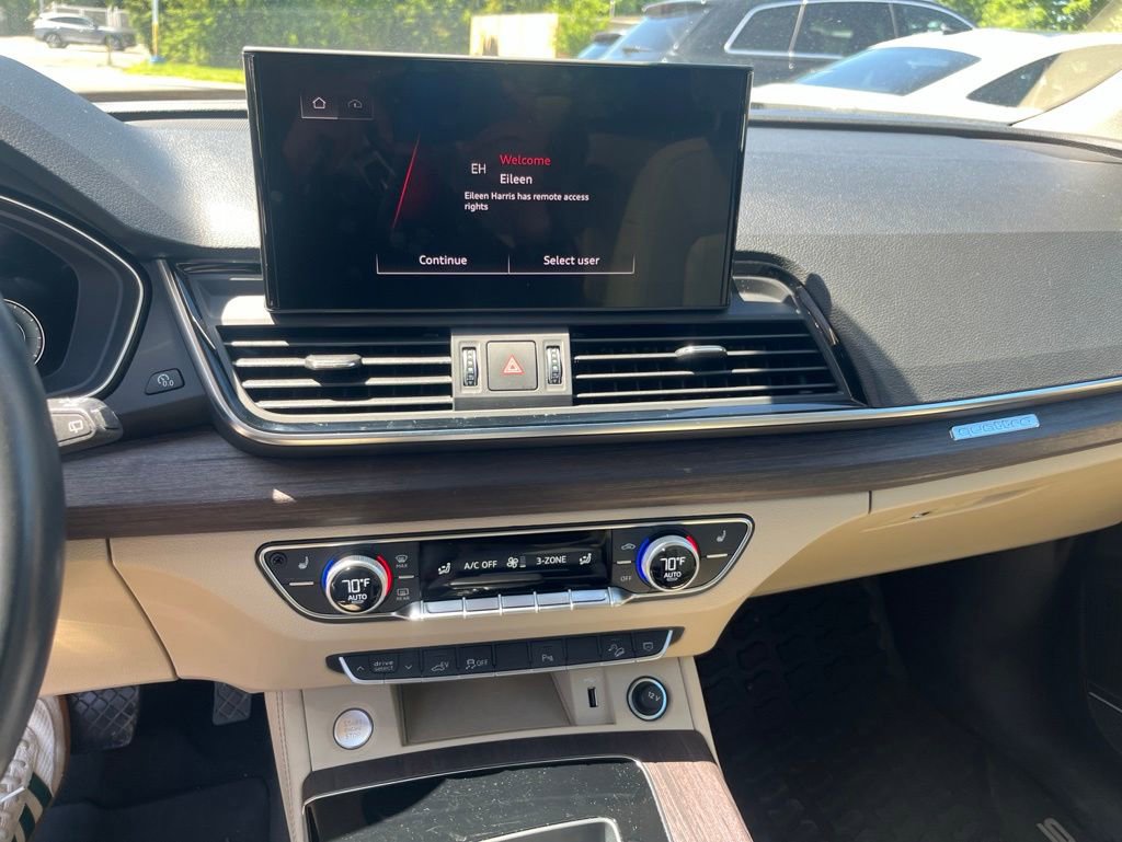 Used 2021 Audi Q5 e Premium Plus AWD/4WD image 12