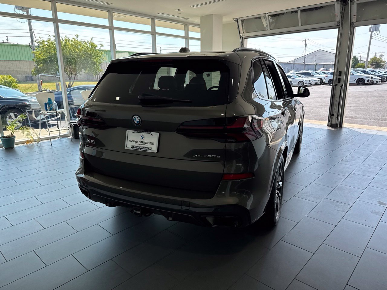 Used 2026 BMW X5 xDrive50e w/ M Sport Package AWD/4WD image 7