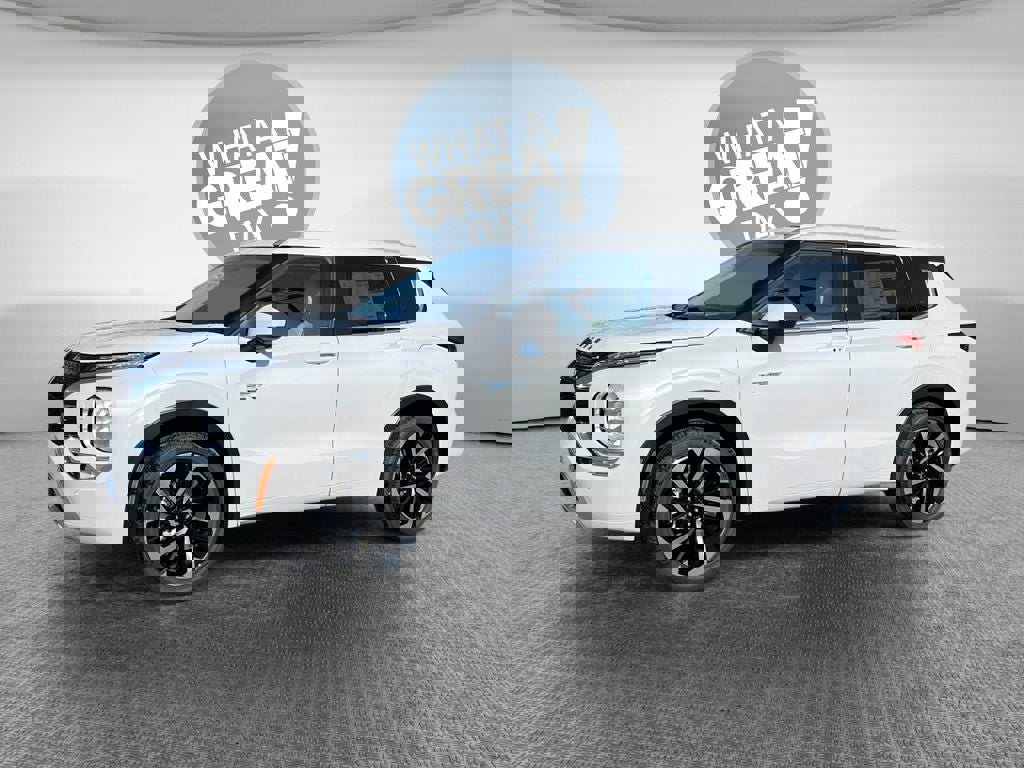 New 2025 Mitsubishi Outlander SEL image 1