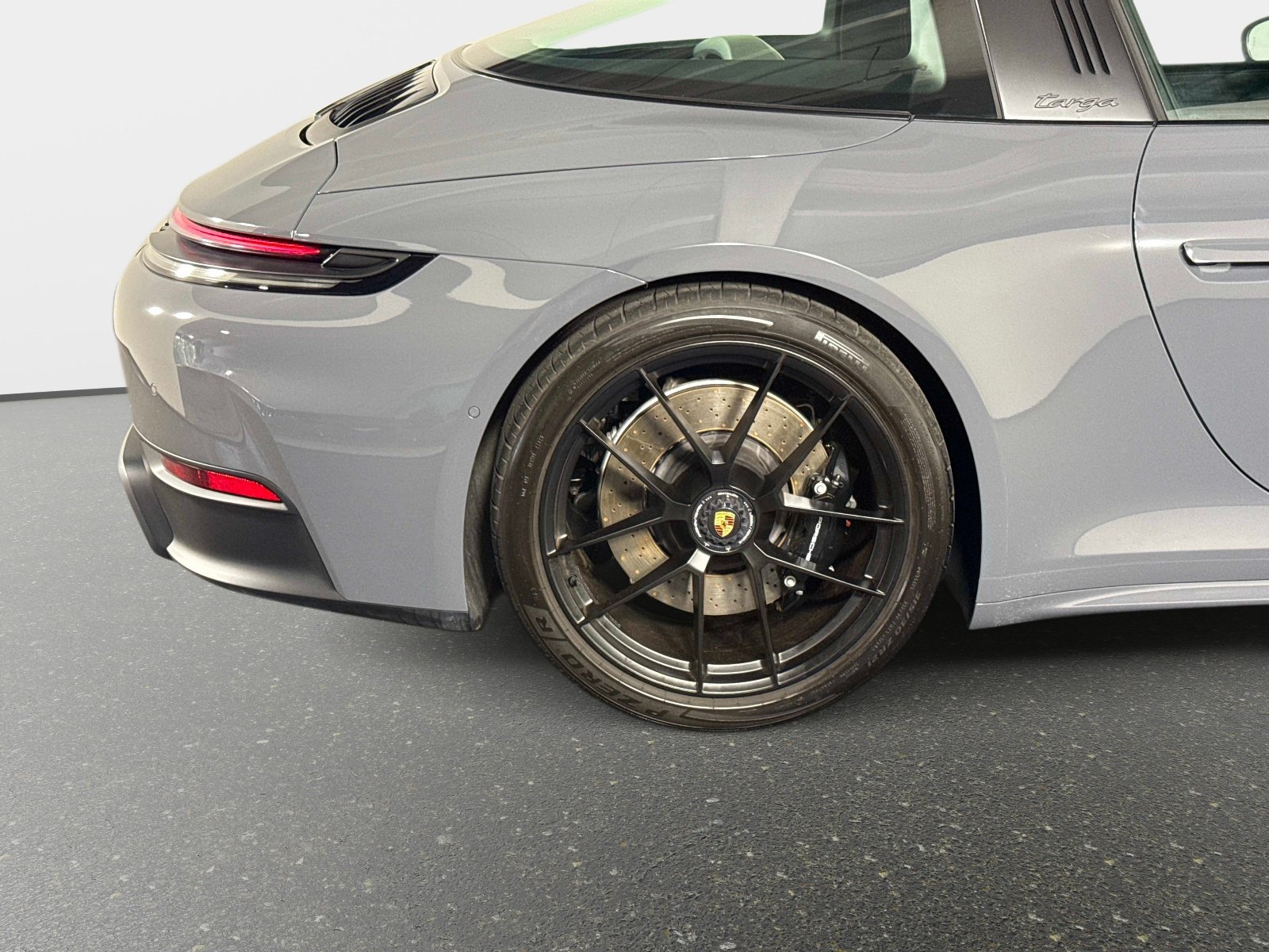 Used 2025 Porsche 911 Targa 4 GTS AWD/4WD image 23