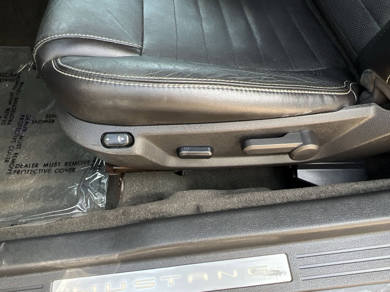 Used 2014 Ford Mustang Premium image 14