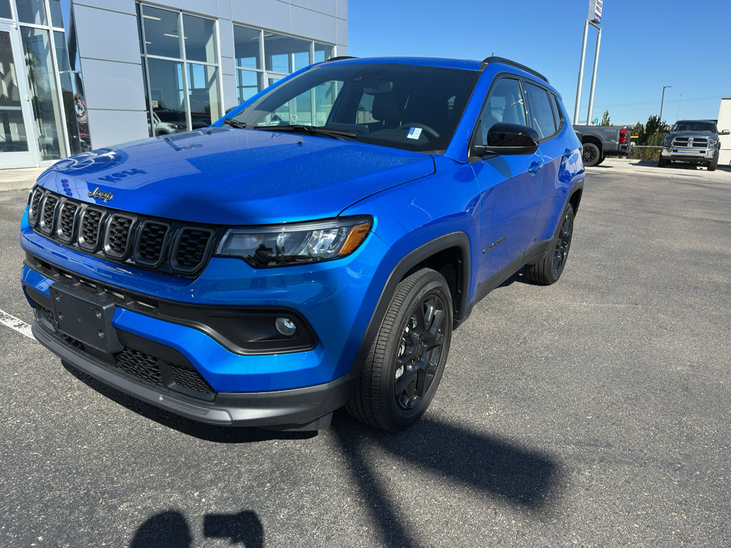 New 2025 Jeep Compass Latitude w/ Sun and Sound Group image 2