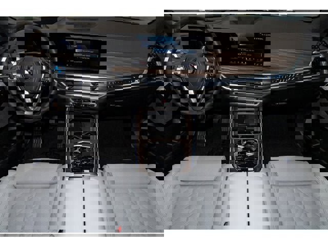 New 2026 BMW X5 xDrive50e w/ Premium Package image 80