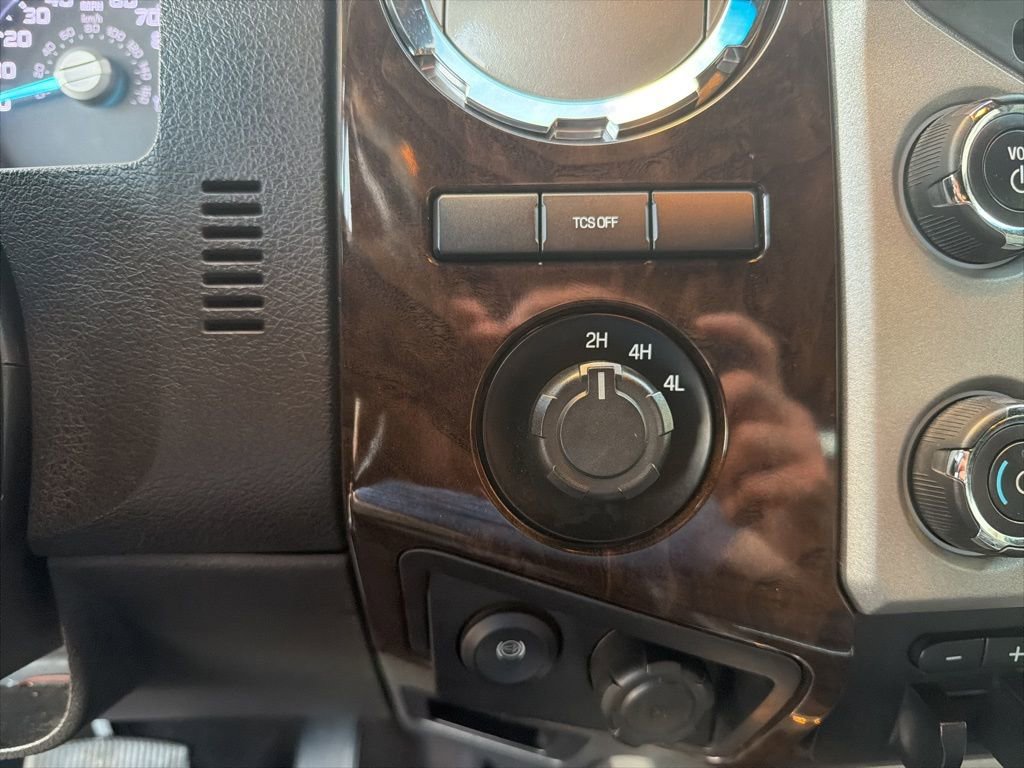 Used 2016 Ford F450 Platinum w/ FX4 Off Road Package AWD/4WD image 41