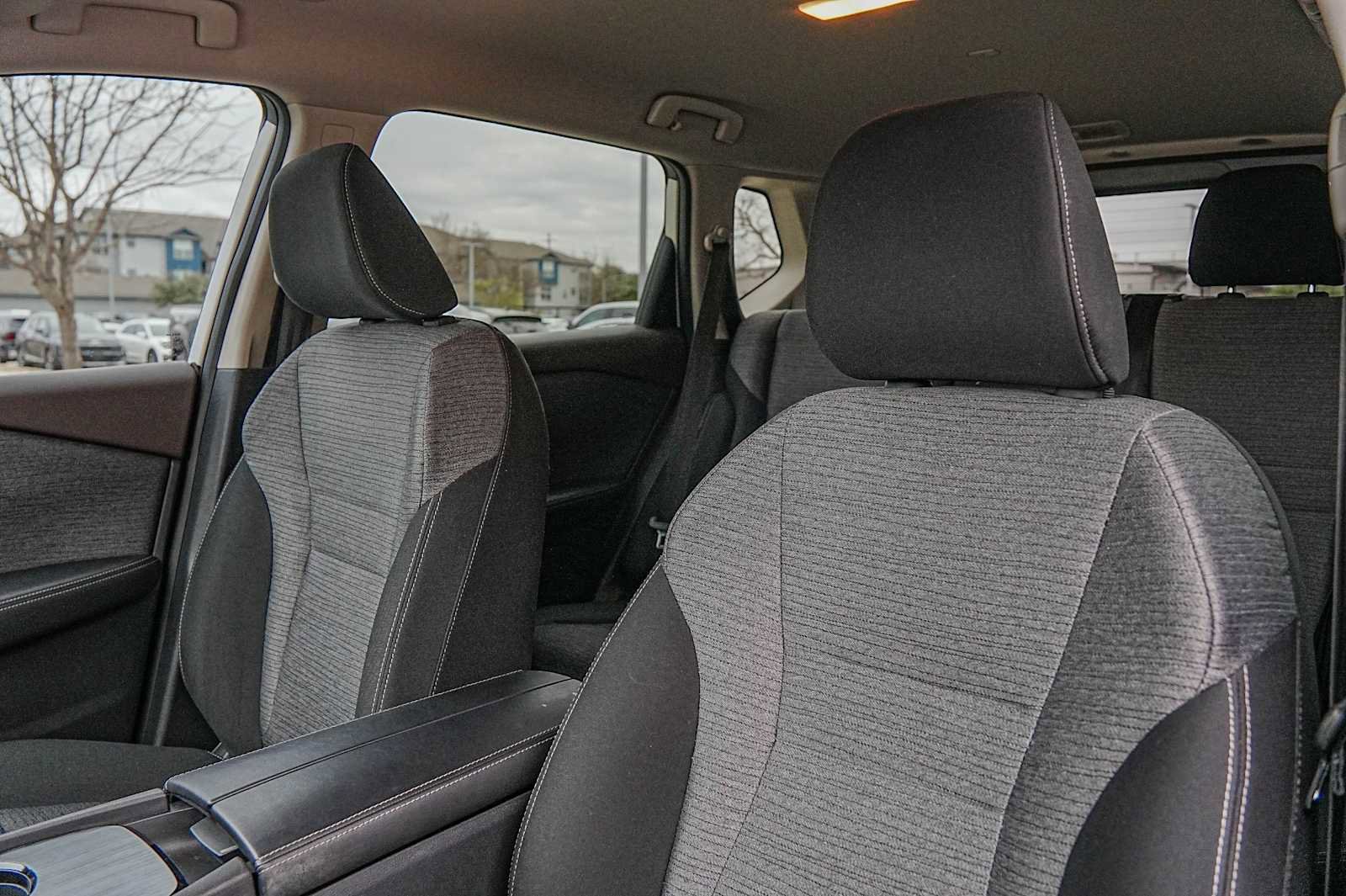 Used 2023 Nissan Rogue SV image 11