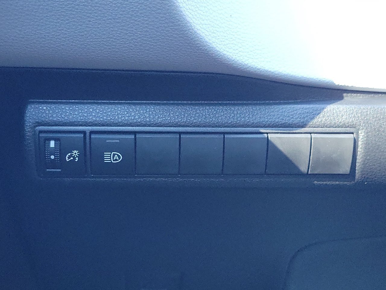 Used 2026 Toyota Corolla SE FWD image 29