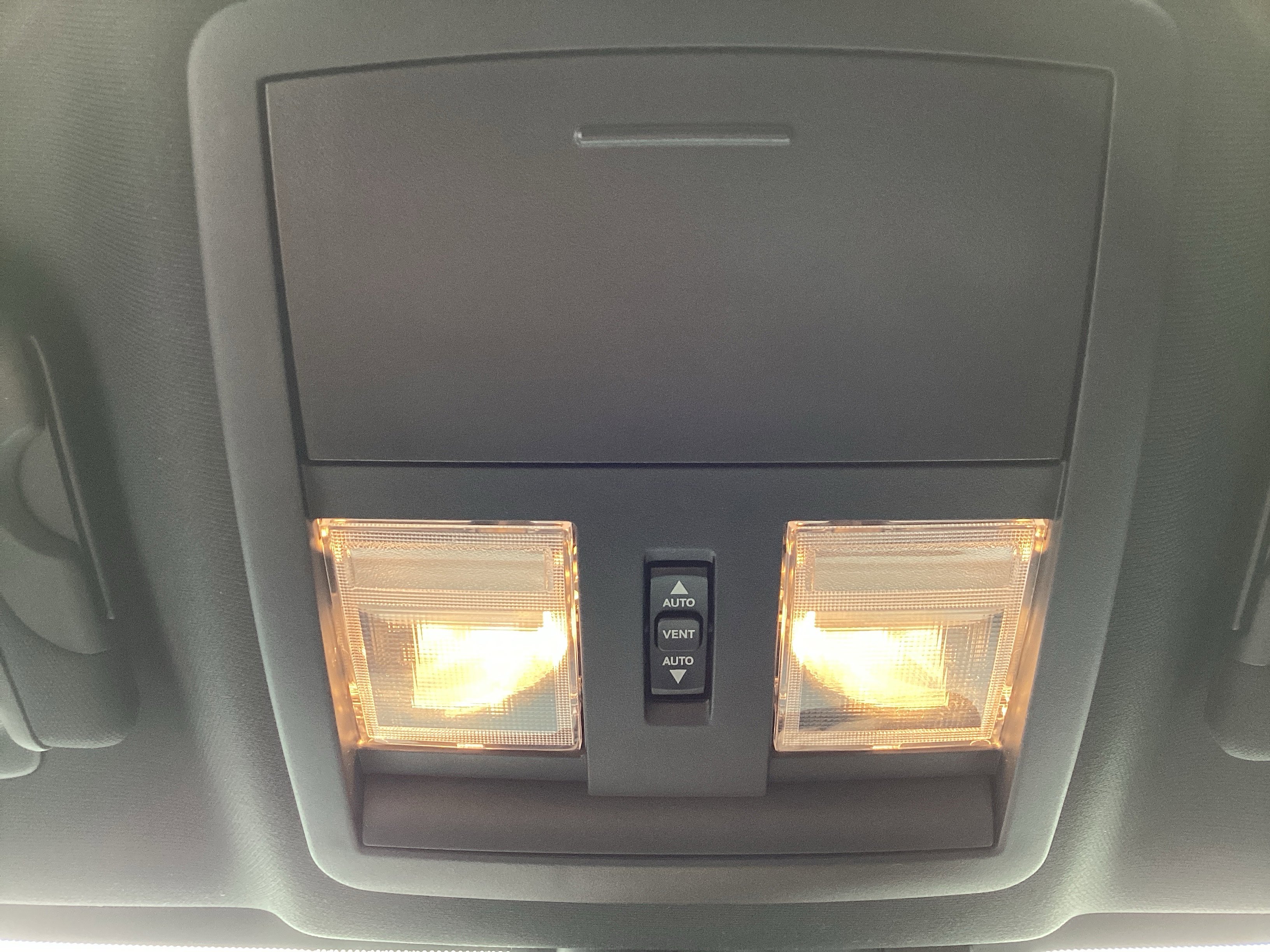 Used 2020 Dodge Challenger SXT w/ Blacktop Package image 21