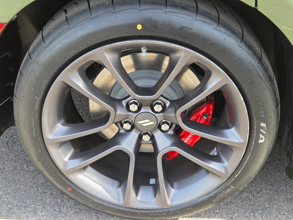 Used 2023 Dodge Charger R/T w/ Performance Handling Group RWD image 11