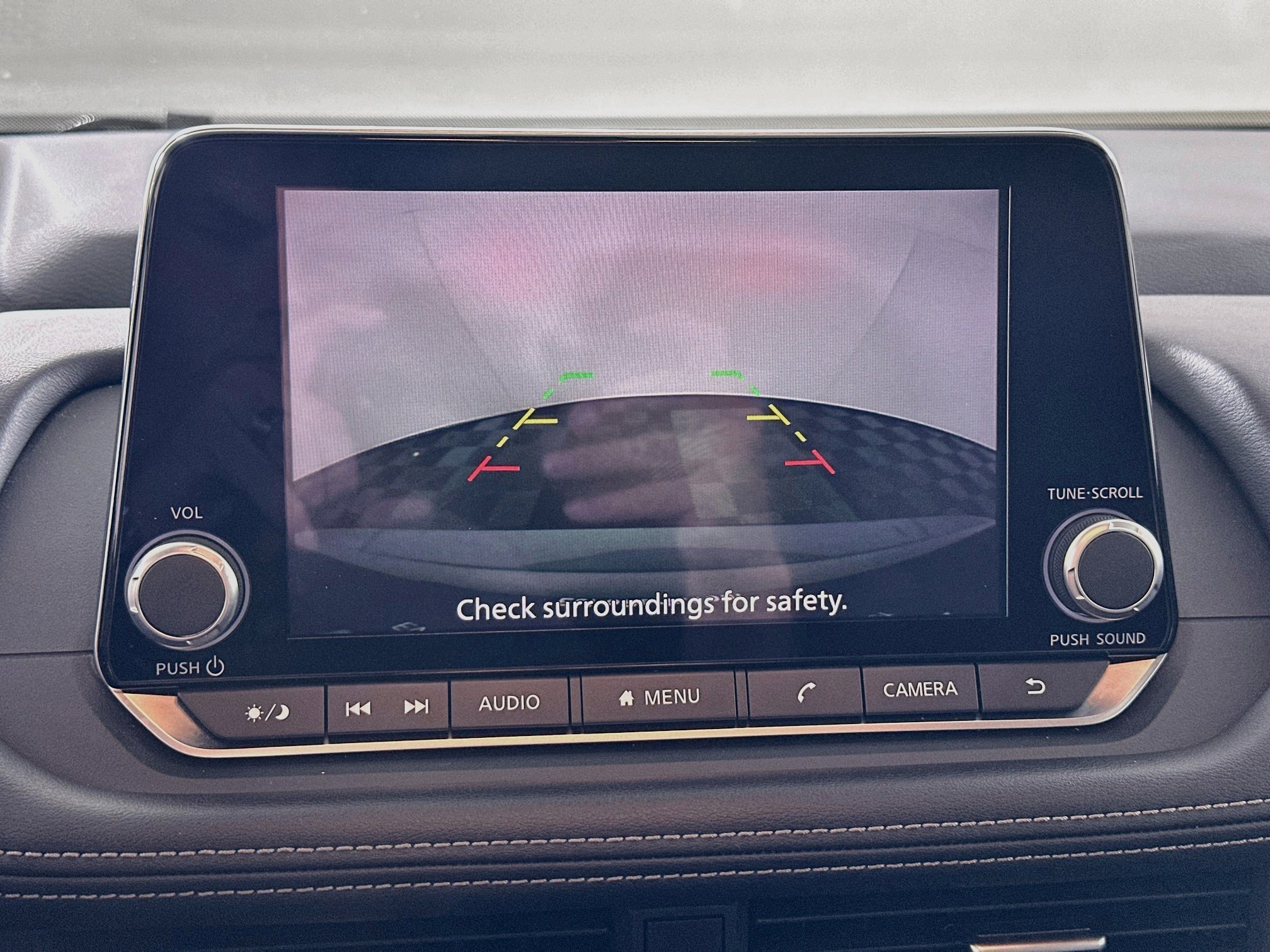 Used 2025 Nissan Rogue SV FWD image 23