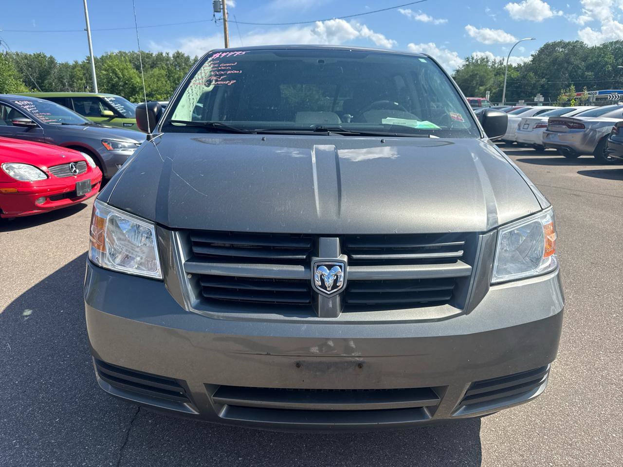 Used 2010 Dodge Grand Caravan SE FWD image 2