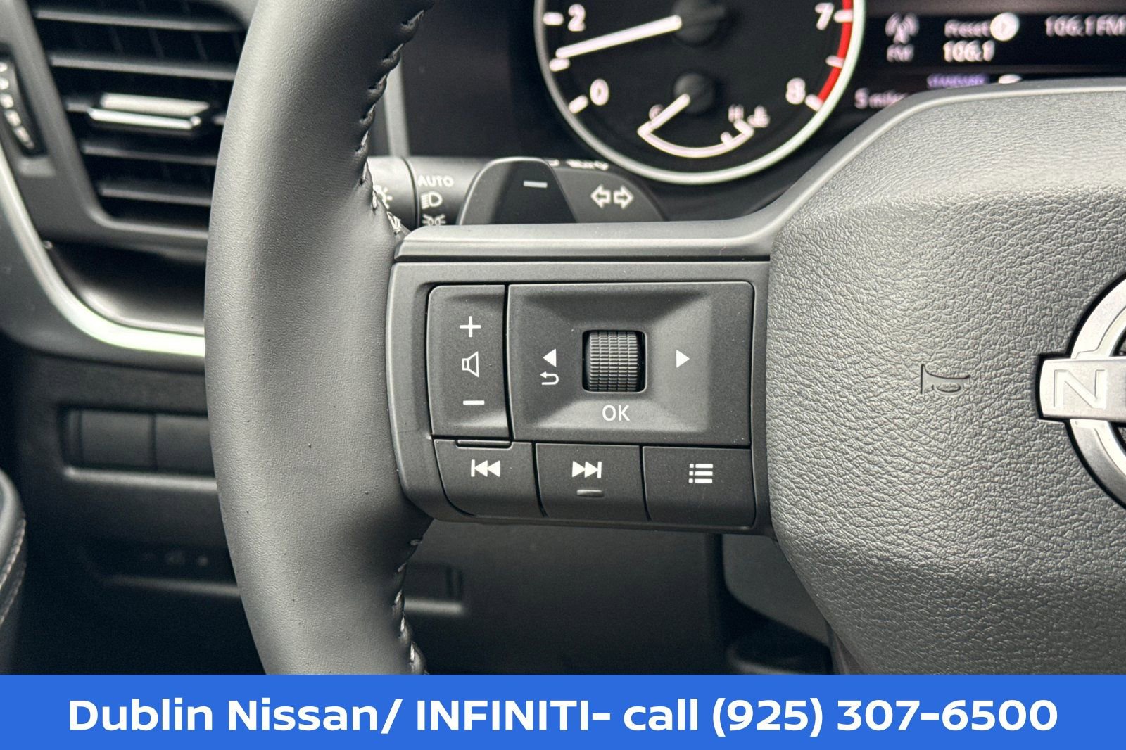 New 2026 Nissan Rogue SV FWD image 28