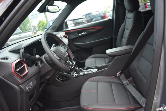 Used 2026 Chevrolet TrailBlazer RS w/ Convenience Package AWD/4WD image 23