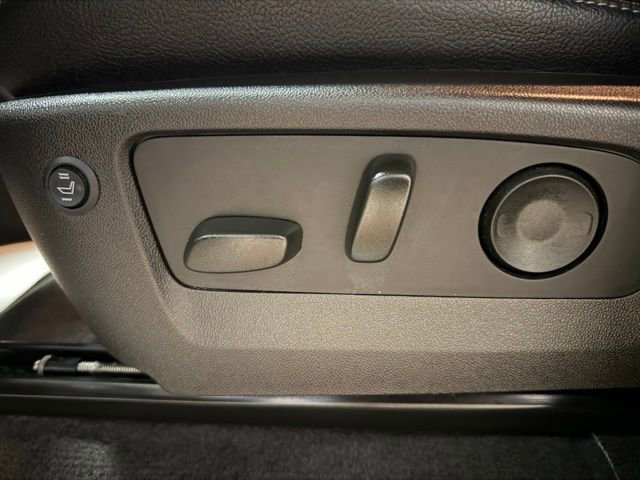 Used 2024 Chevrolet Colorado Trail Boss w/ Technology Package image 18