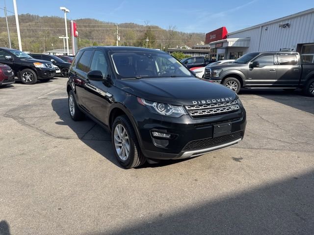Used 2018 Land Rover Discovery Sport HSE image 2