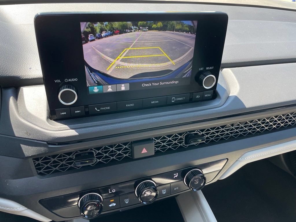 Certified 2025 Honda Accord LX image 17