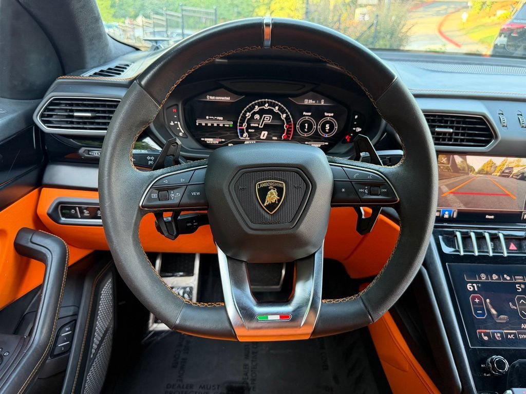 Used 2022 Lamborghini Urus AWD/4WD image 44