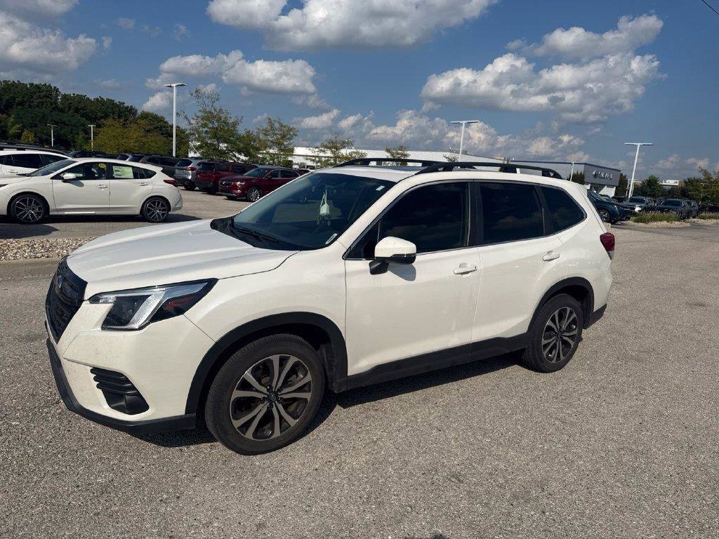 Used 2023 Subaru Forester Limited AWD/4WD image 3
