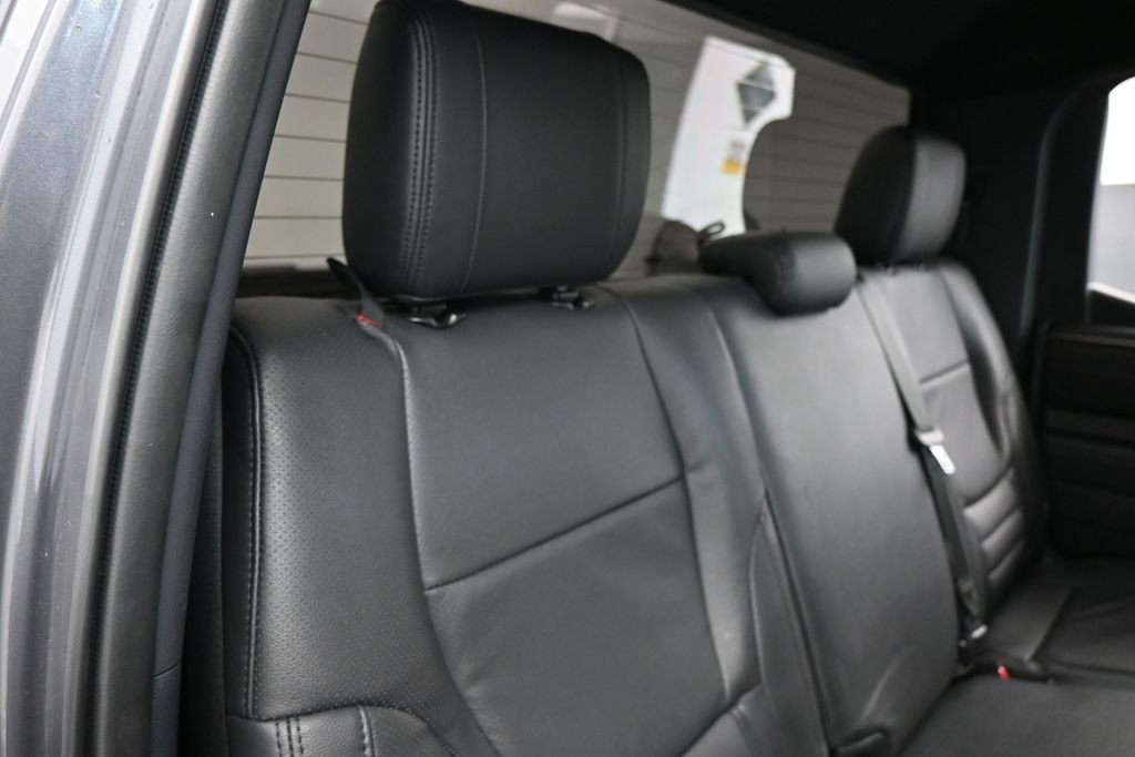 Used 2025 Toyota Tundra SR5 w/ SR5 Convenience Package AWD/4WD image 38