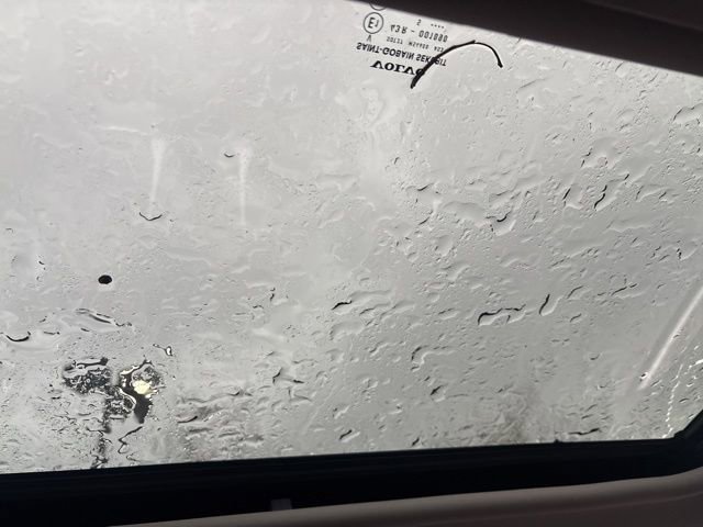 Used 2016 Volvo XC70 T5 Platinum image 34