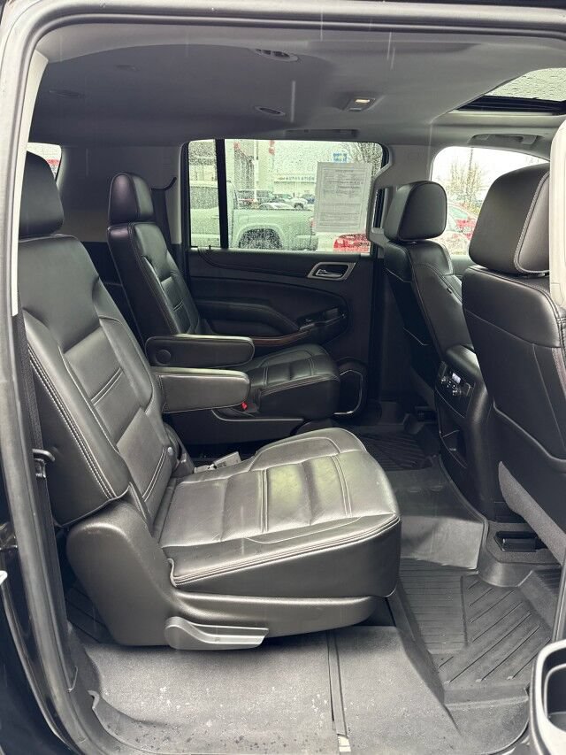 Used 2020 GMC Yukon XL Denali AWD/4WD image 16