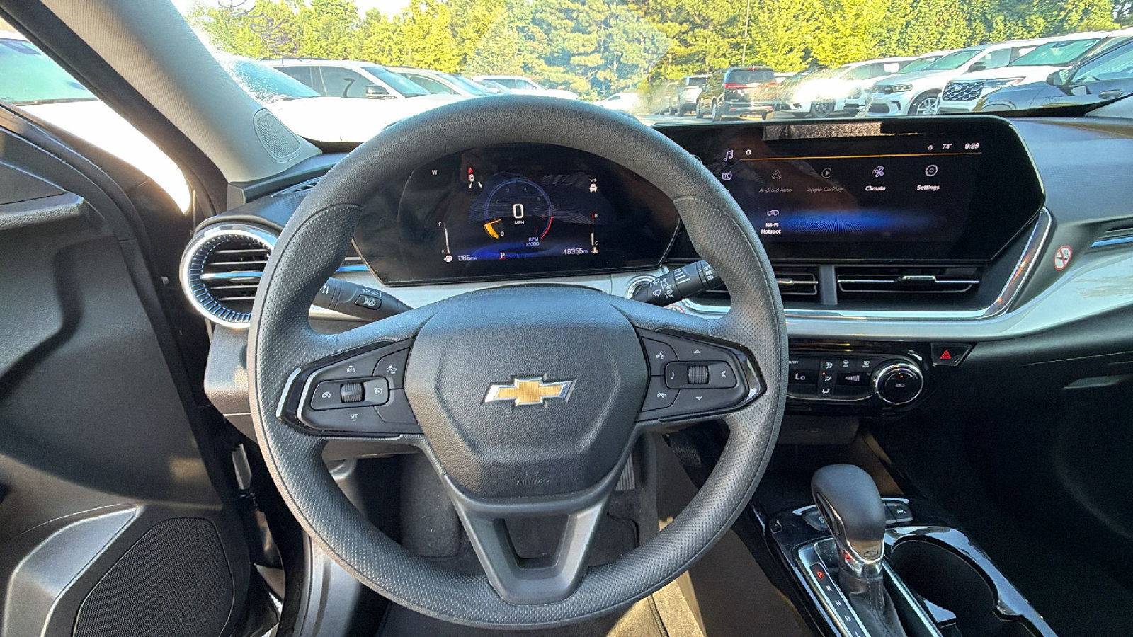 Used 2025 Chevrolet Trax LT FWD image 25