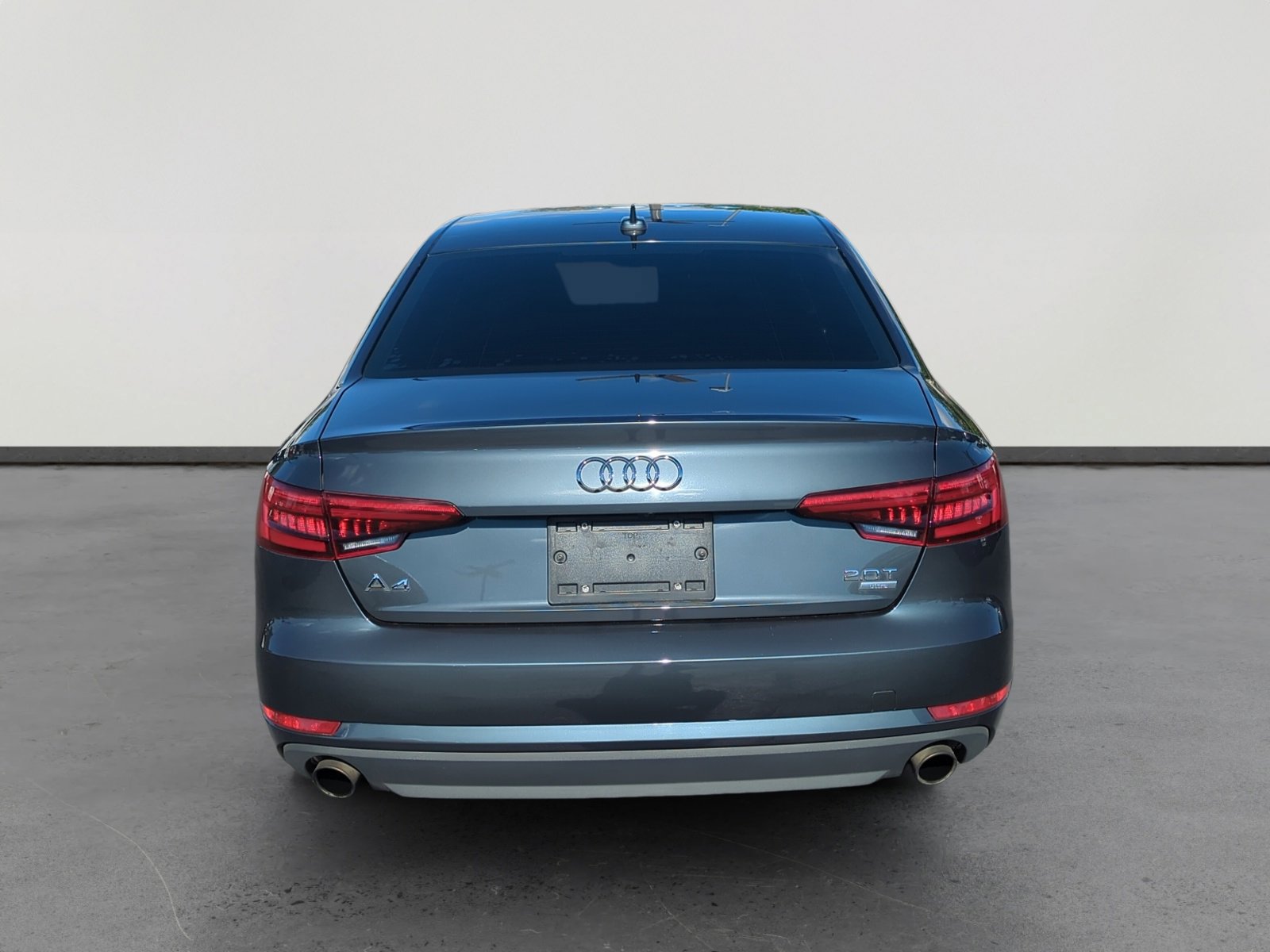 Used 2017 Audi A4 2.0T Ultra Premium w/ Convenience Package image 4