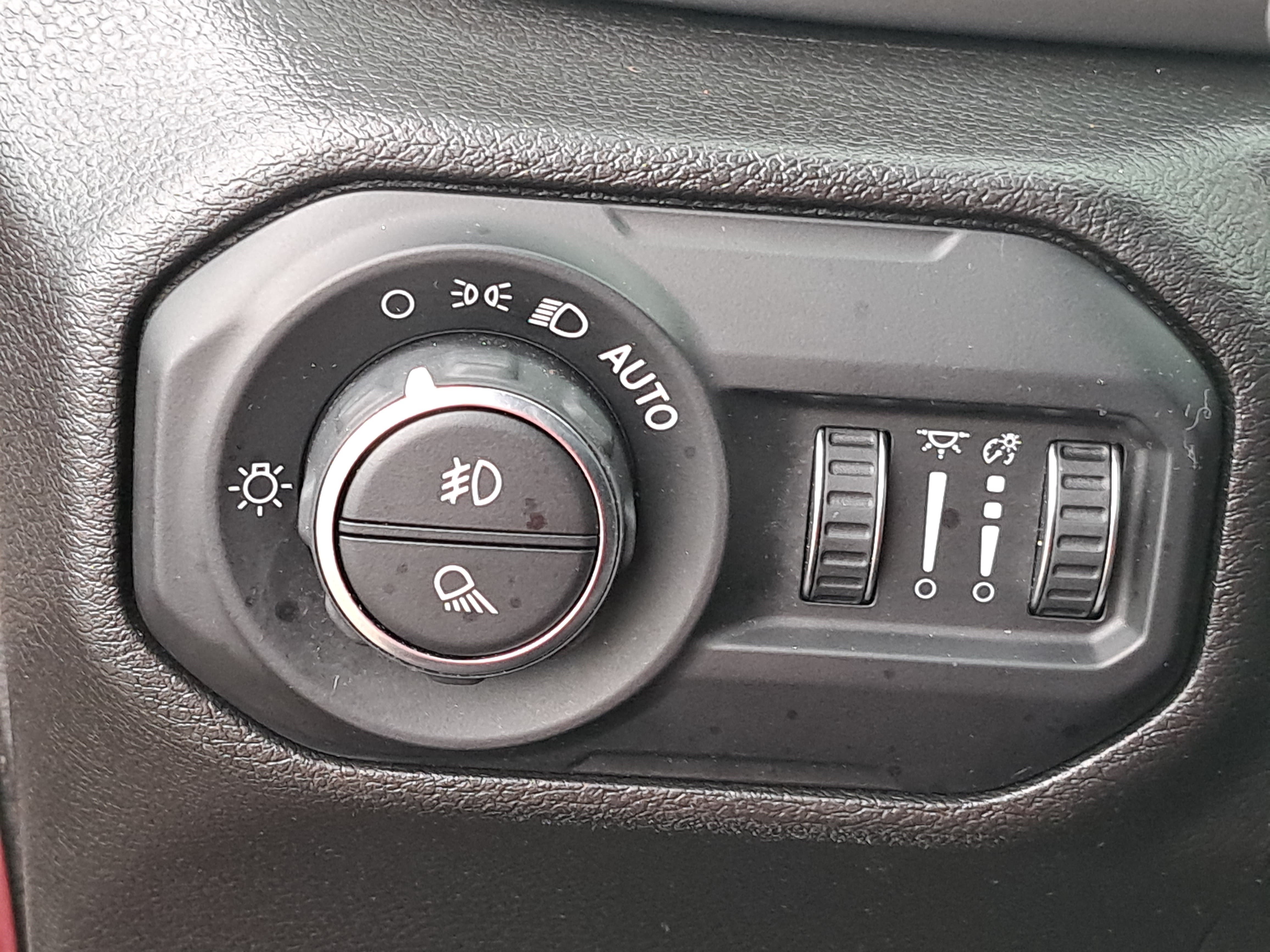 Used 2022 Jeep Gladiator Sport AWD/4WD image 20