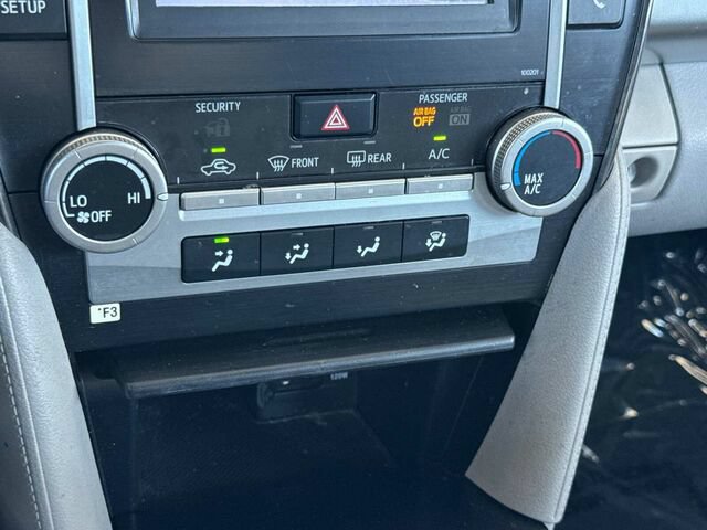 Used 2014 Toyota Camry LE FWD image 21