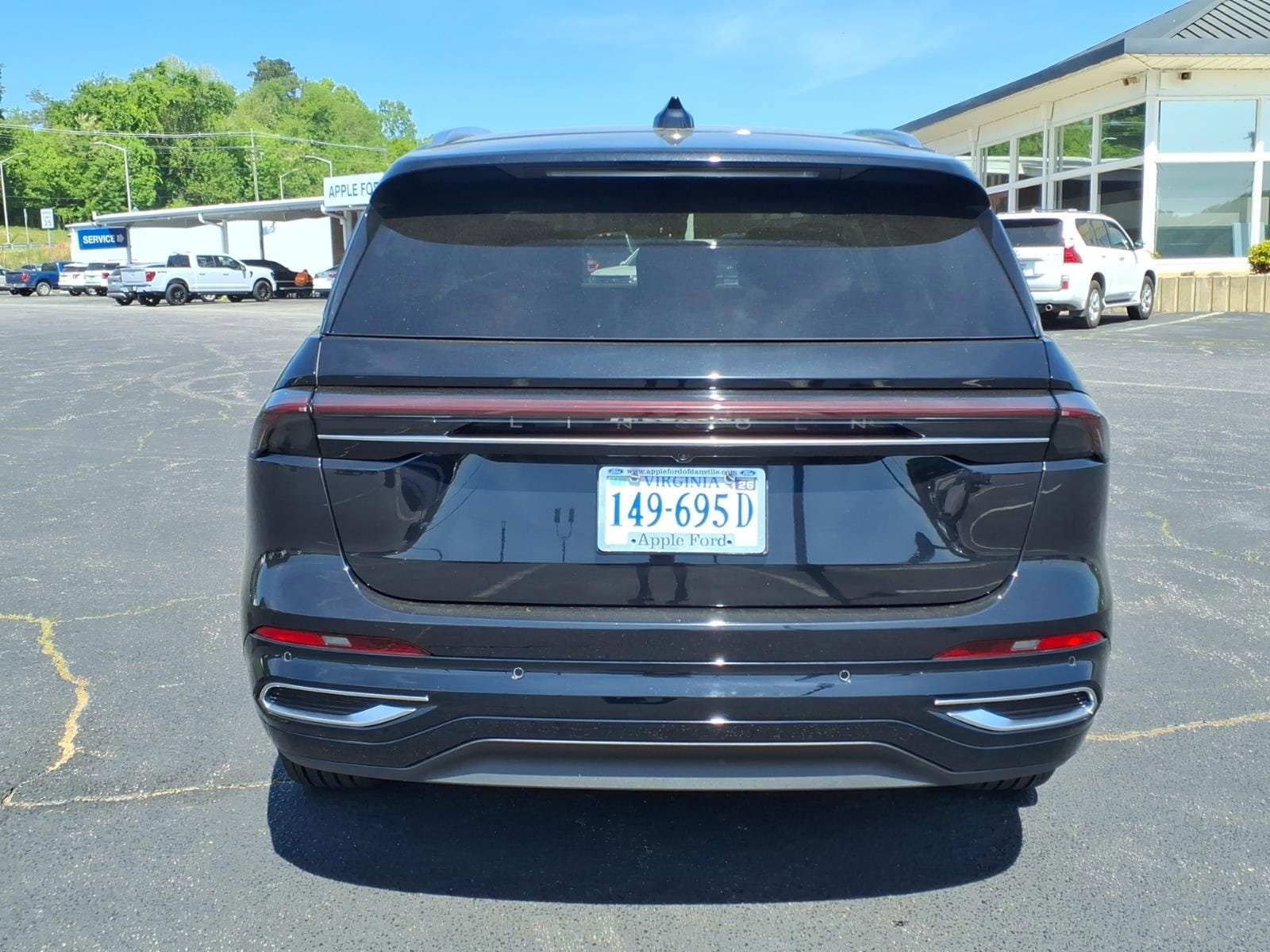 Used 2025 Lincoln Nautilus Reserve AWD/4WD image 7