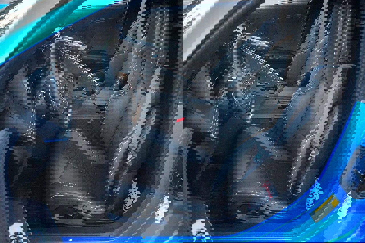 Used 2025 Chevrolet Corvette Z06 image 2