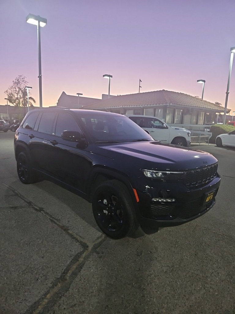 Used 2023 Jeep Grand Cherokee Limited w/ Luxury Tech Group II