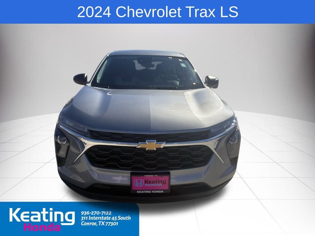 Used 2024 Chevrolet Trax LS image 1