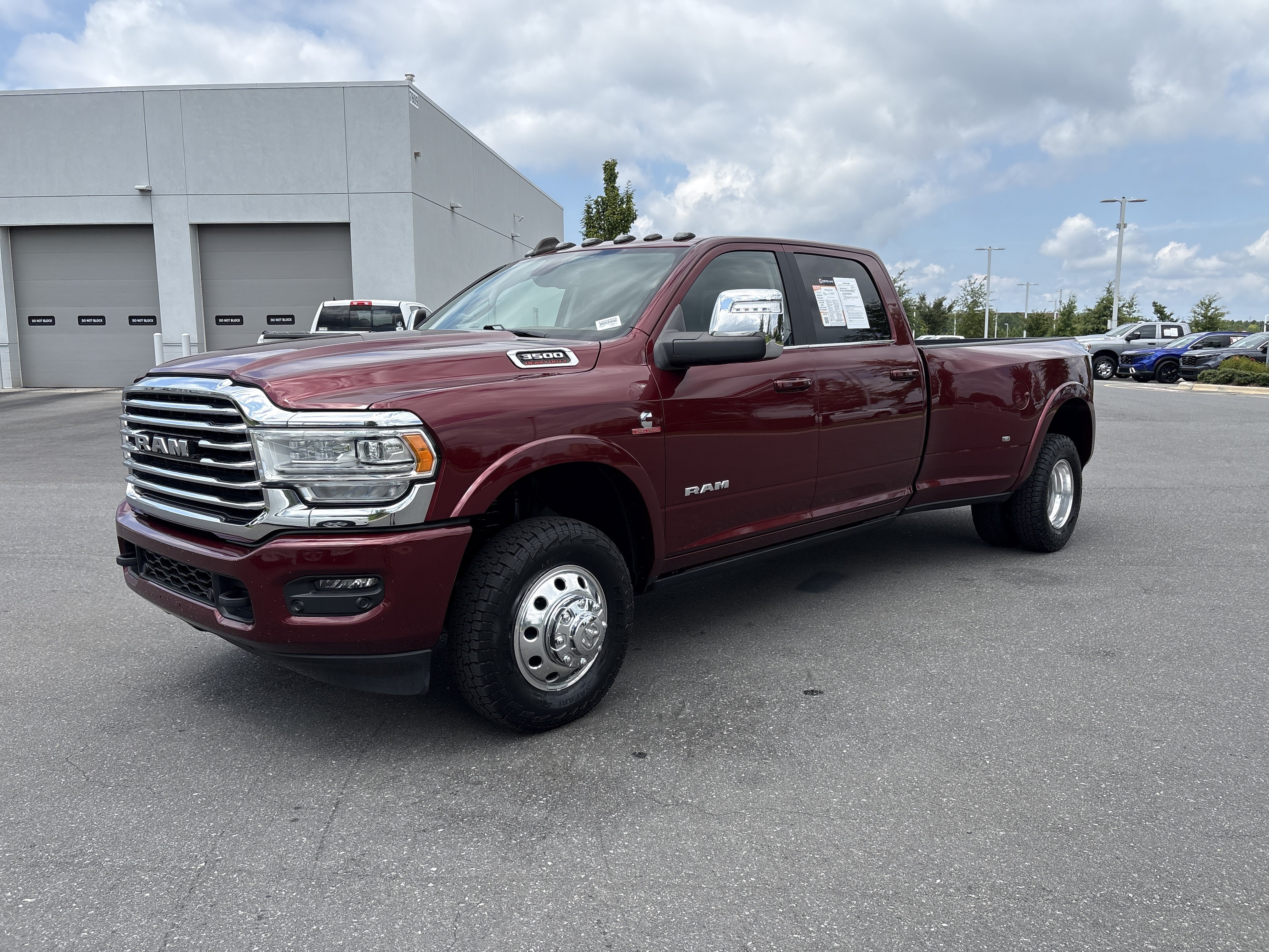 Used 2024 RAM 3500 Limited AWD/4WD image 5