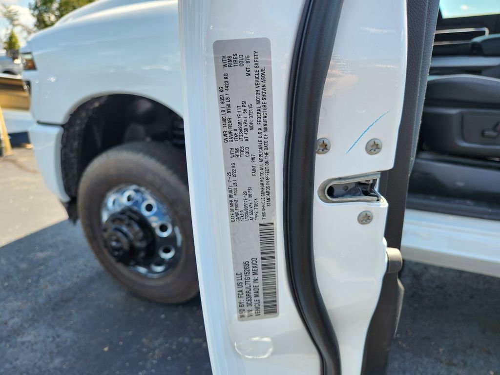 New 2026 RAM 3500 Laramie w/ Night Edition image 37