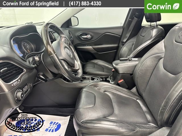 Used 2019 Jeep Cherokee Overland w/ Technology Group image 20