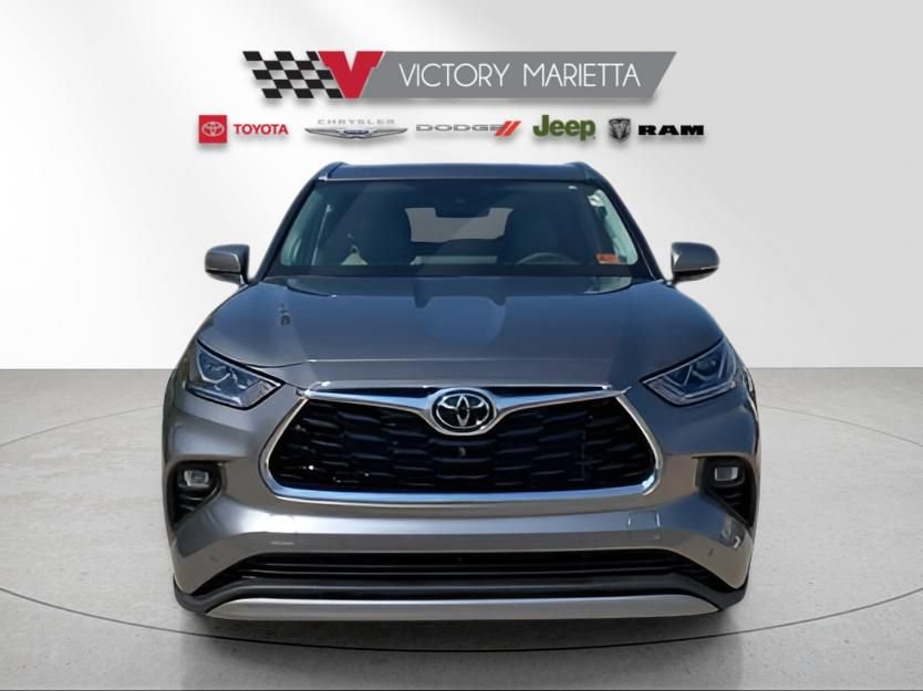 New 2025 Toyota Highlander Platinum AWD/4WD image 8