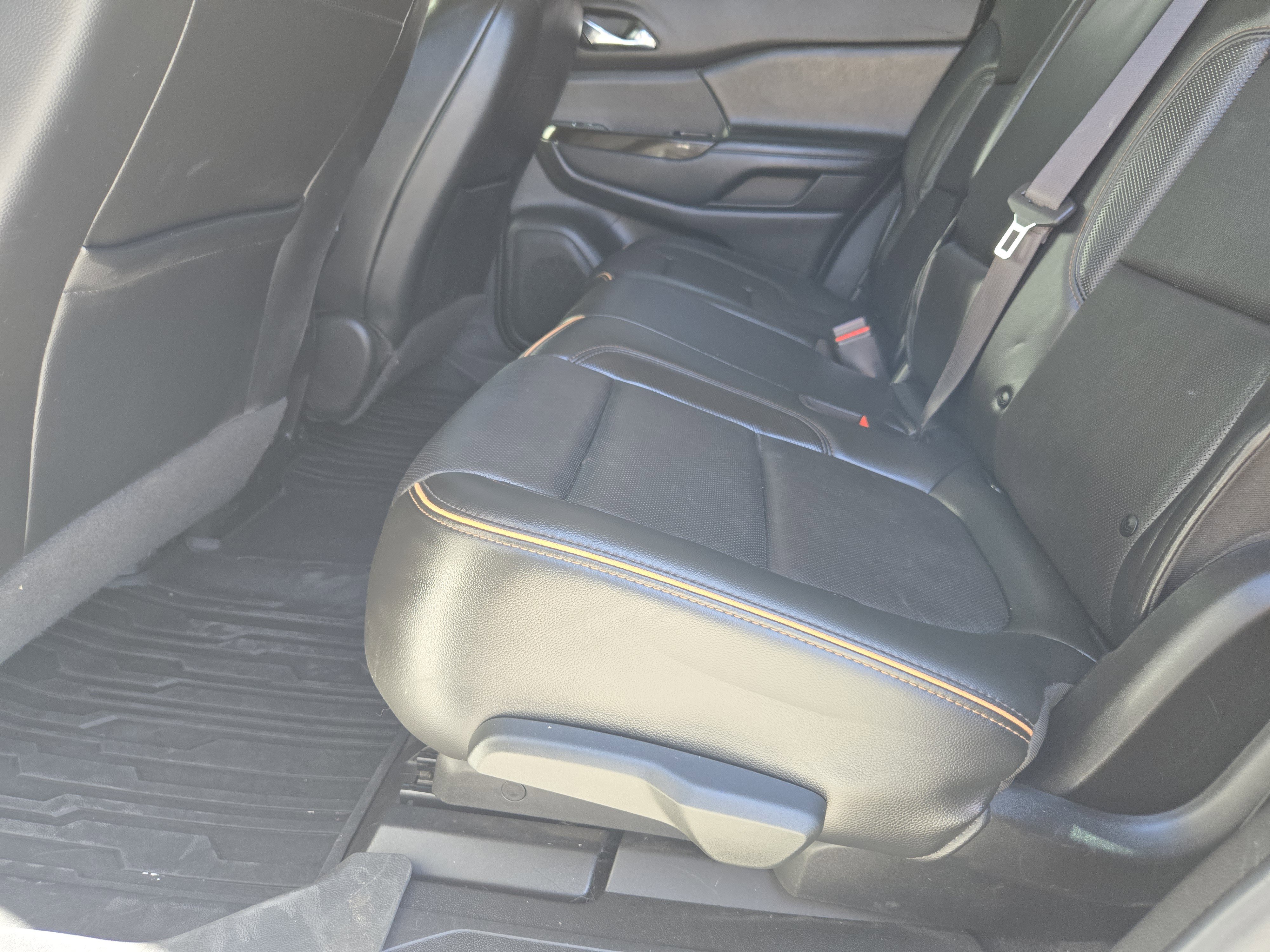 Used 2020 GMC Acadia AT4 w/ Driver Alert Package II image 32