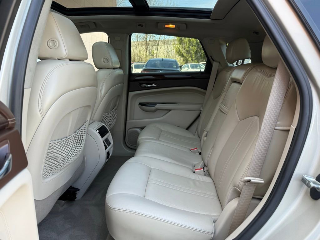 Used 2016 Cadillac SRX Luxury image 11