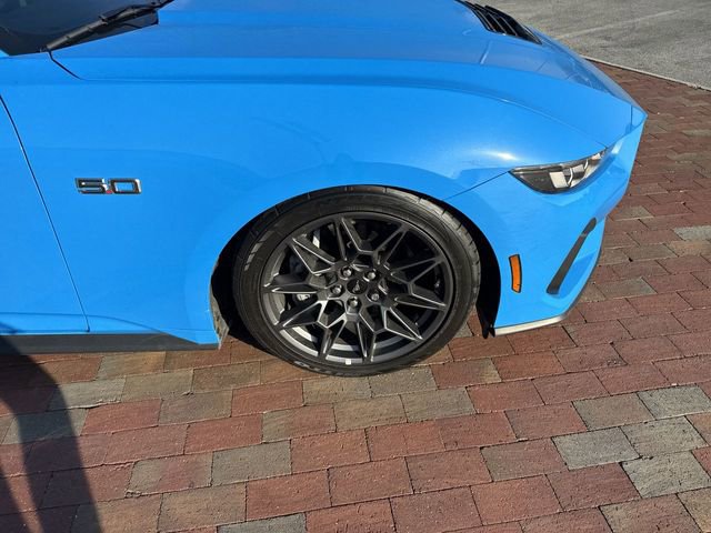 Used 2025 Ford Mustang GT RWD image 16