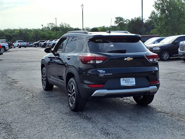 Used 2025 Chevrolet TrailBlazer LT AWD/4WD image 6