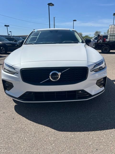 Used 2023 Volvo S60 B5 Plus AWD/4WD image 8
