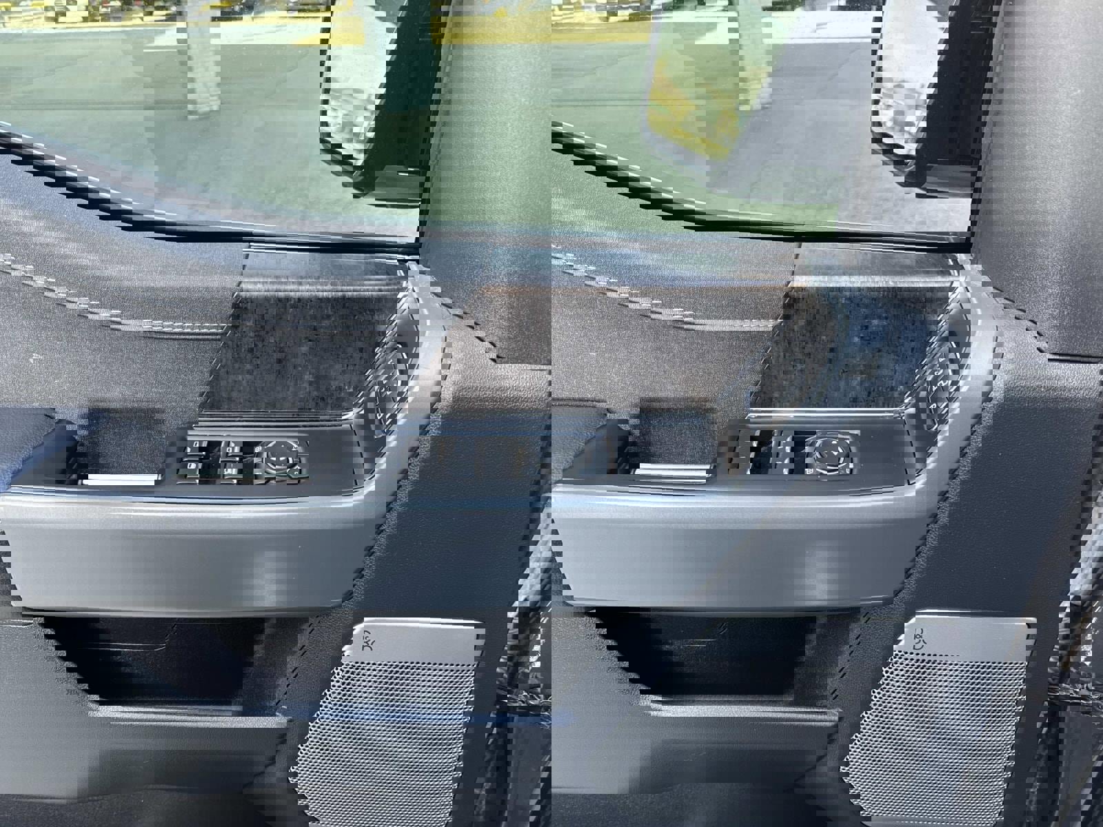 Used 2023 Ford F150 Lariat w/ Trailer Tow Package image 19